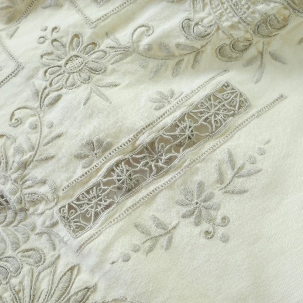 Vintage Madiera Embroidered Tablecloth Large Cutwork Lace Cream Floral 98 x 62